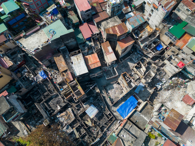 Houses of 187 families in Barangay 598 Sta. Mesa, Manila were severely damaged after the fire. 【Photo by Harold Alzaga】