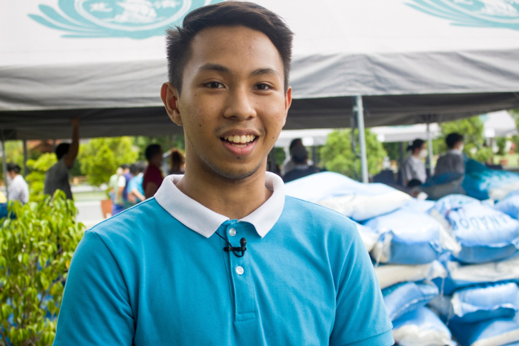 “Thank you to the Tzu Chi Foundation for providing us scholars not only with educational assistance and basic necessities but with valuable teachings and lessons that nurture us,” says Jack Daniel Alegre, a BS Accountancy major at the Polytechnic University of the Philippines. 【Photo by Matt Serrano】