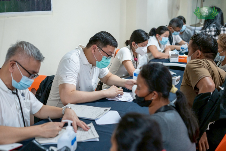 At the busy hallways of Dr. George T. Hofer Medical Center, doctors hold the simultaneous assessment of patients.