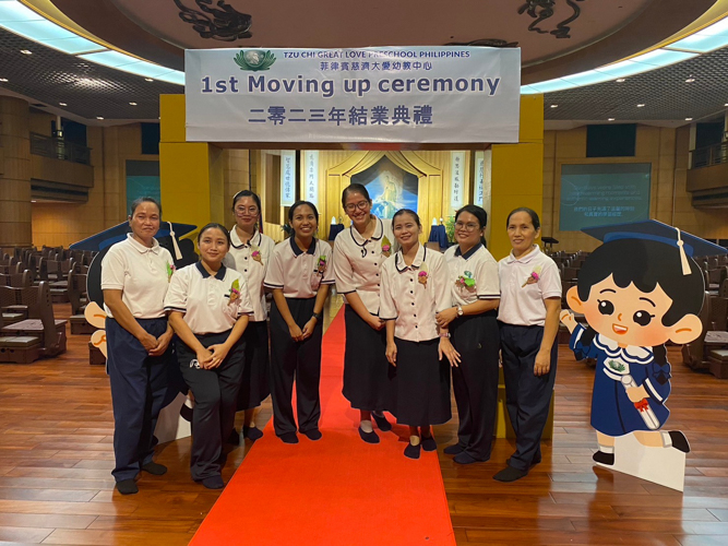 (From left) Teacher Aide Romela Castillo, Teacher Chyn Lunaria, Teacher Arian Cruz, Teacher Pauline Paje, School Directress and Teacher Jane Sy, Teacher MJ Seno, School Administrator Jely Danieles, and Teacher Aide Teresa Miña are all smiles after a successful first schoolyear at Tzu Chi Great Love Preschool Philippines. 【Photo by Matt Serrano】