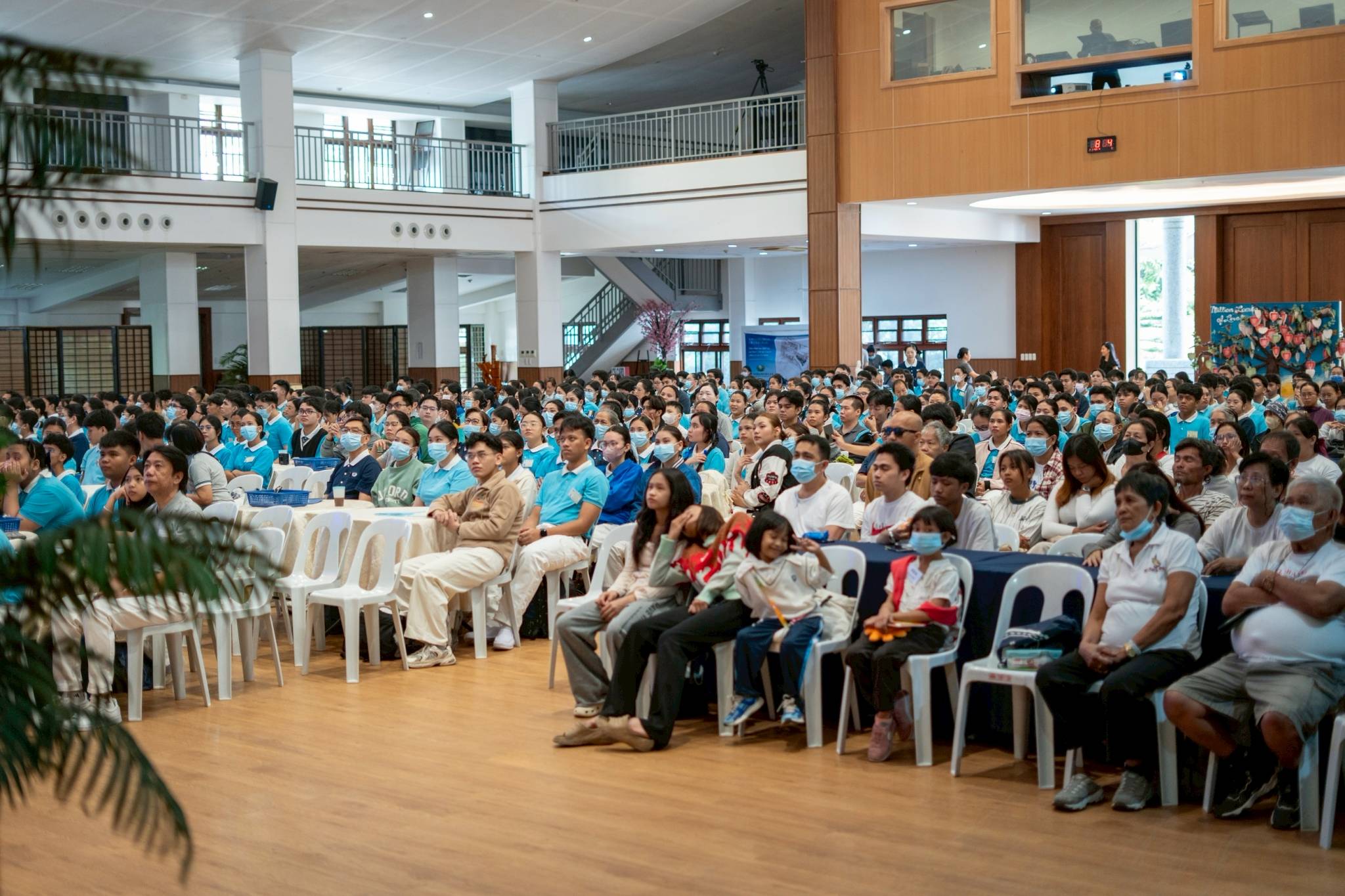 The combined Humanities Class and Charity Day on March 22 saw the attendance of 289 scholars and 111 medical assistance beneficiaries. 