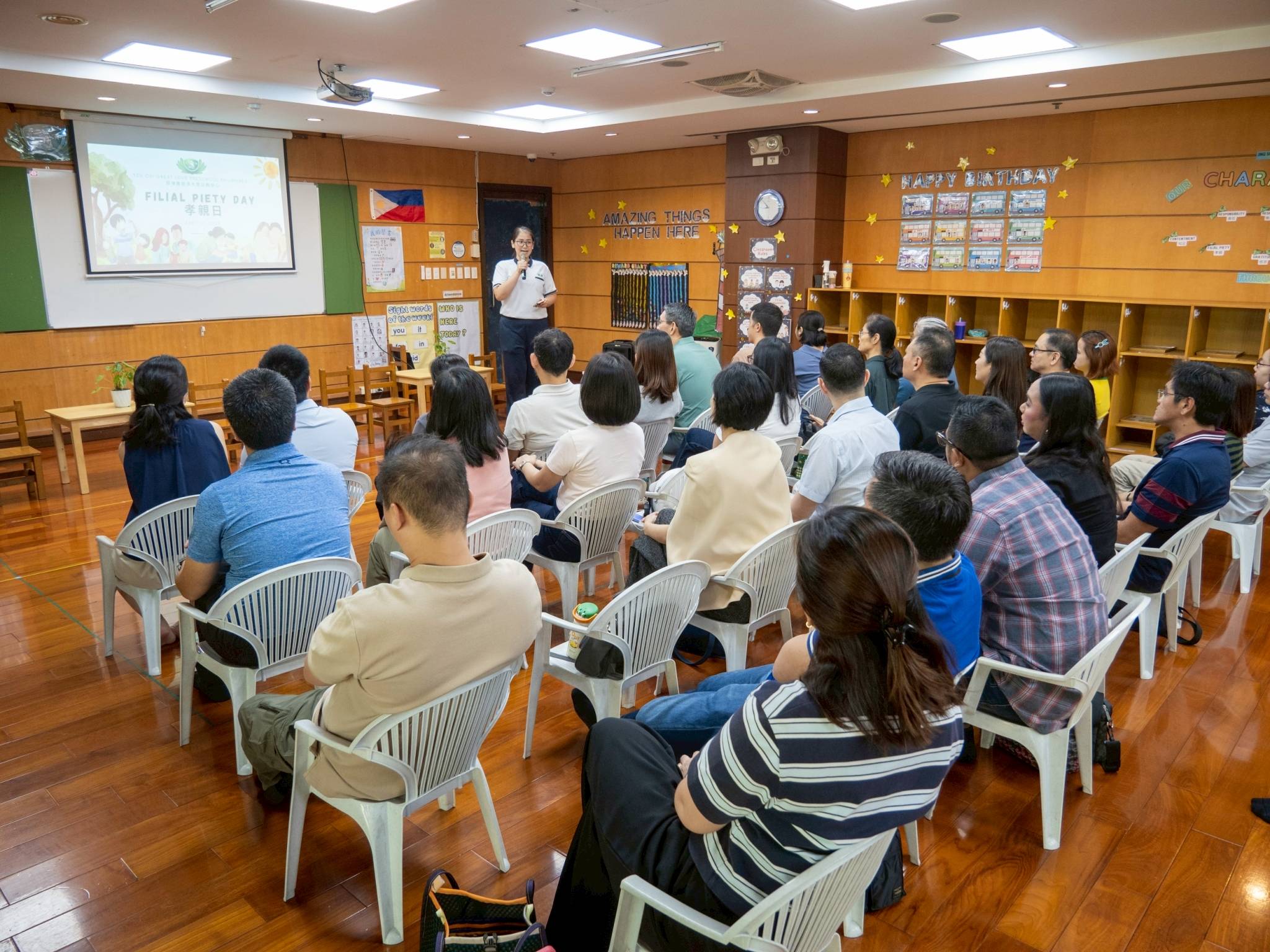 Parents of the graduating pre-kindergarten students gathered early on April 17 to show support for their little ones’ milestone. 