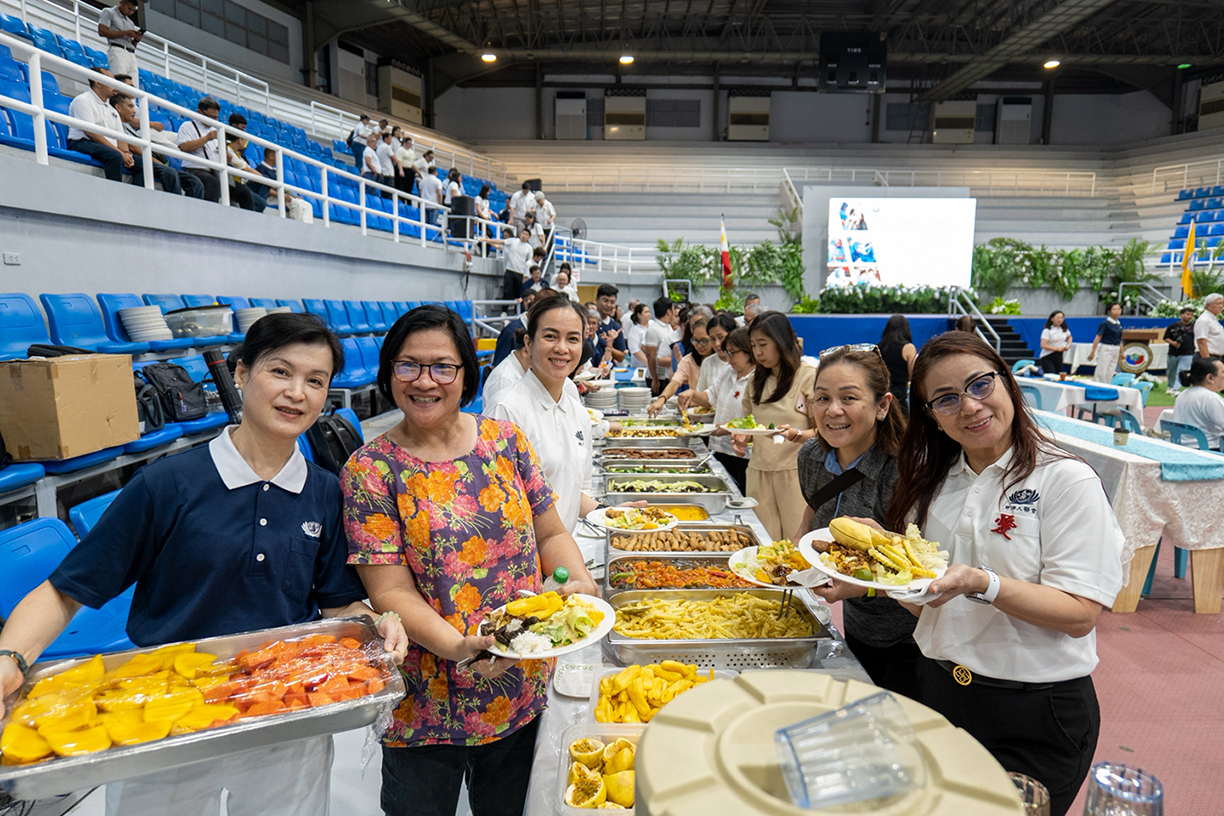 Bringing everyone together, a warm vegetarian buffet feast was prepared to honor guests and dedicated volunteers. 