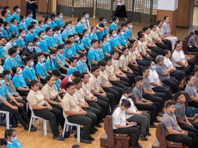 Tzu Chi academic scholars (in light blue) and Technical-Vocational scholars (in light brown) were present in the Year End Blessing Ceremony last January 12 at the Jing Si Hall, Buddhist Tzu Chi Campus, Sta. Mesa, Manila.