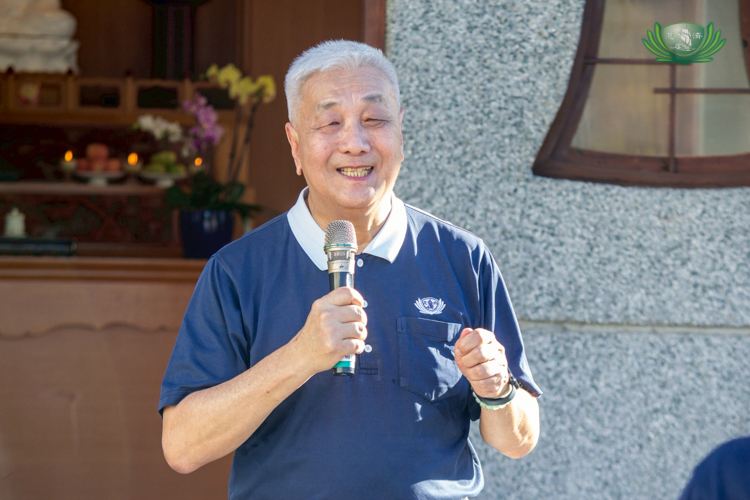 Tzu Chi Philippines CEO Henry Yuñez encouraged volunteers to “continue to move forward” and “work hard.”
