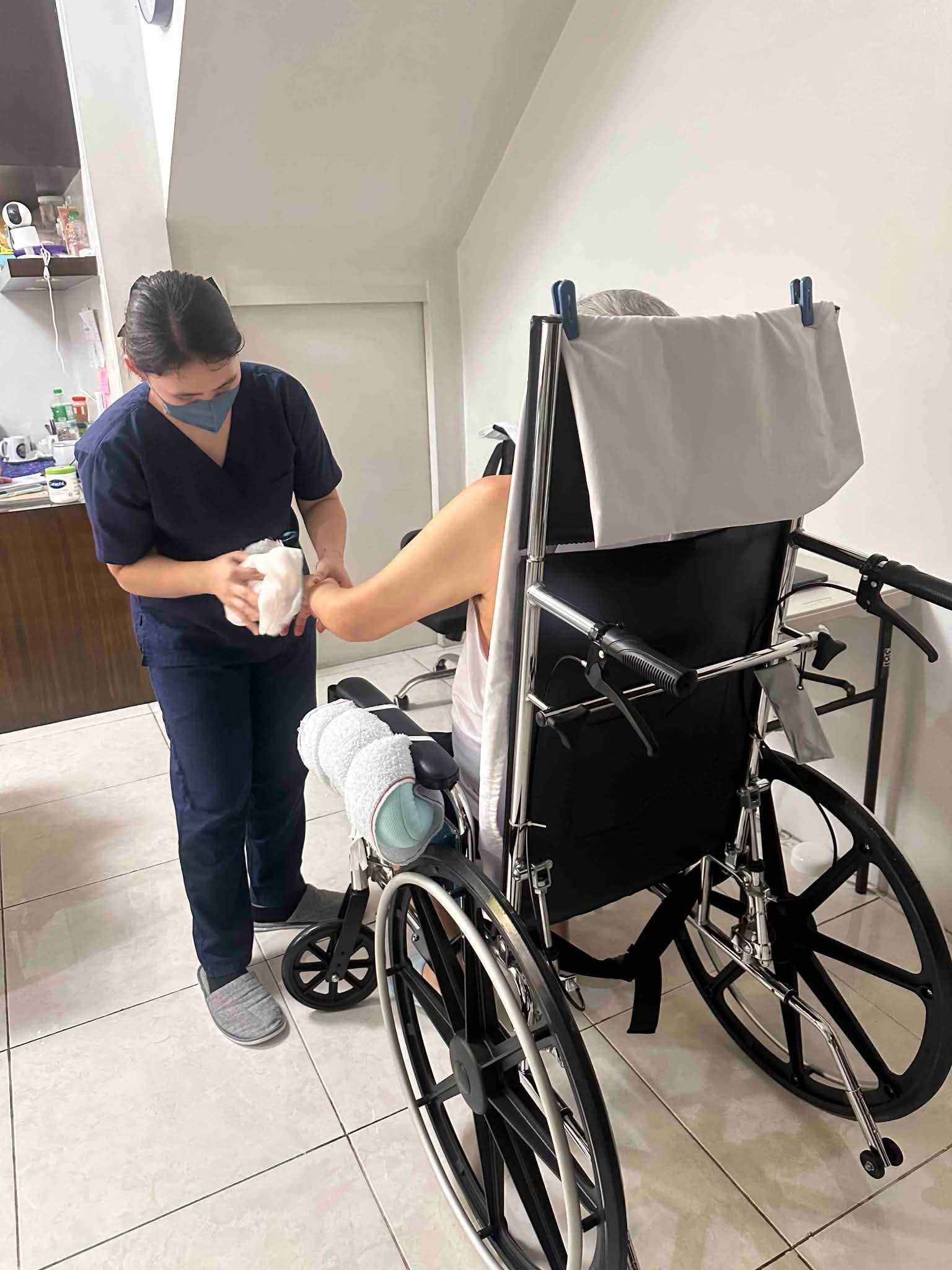 Now working full-time in caregiving, Renancie Abiera carries her Tzu Chi education forward—determined to pay the kindness forward in the future.