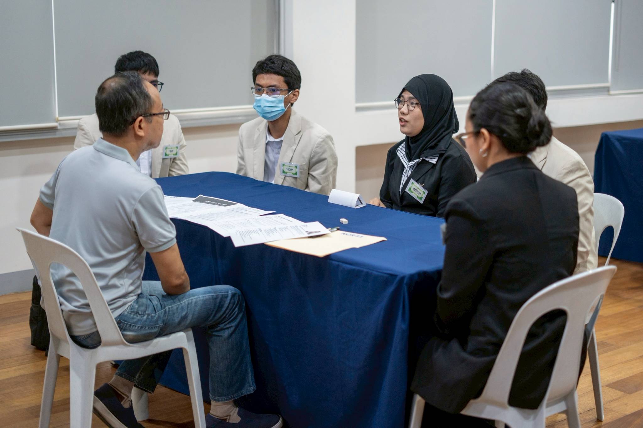 Scholars showcased their achievements and aspirations through thoughtful responses.