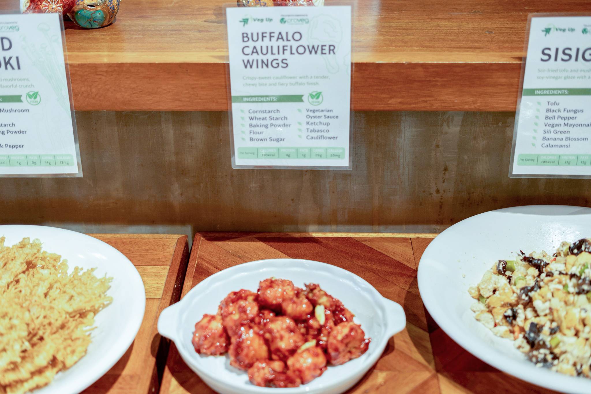 The Buffalo cauliflower wings were a standout for their sweet, sour, and mildly spicy flavor, with many saying they closely resembled chicken wings.
