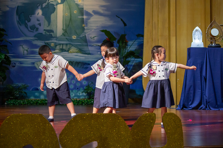 Eight students move up from nursery to pre-kindergarten in Tzu Chi Great Love Preschool Philippines’ second moving up ceremony.