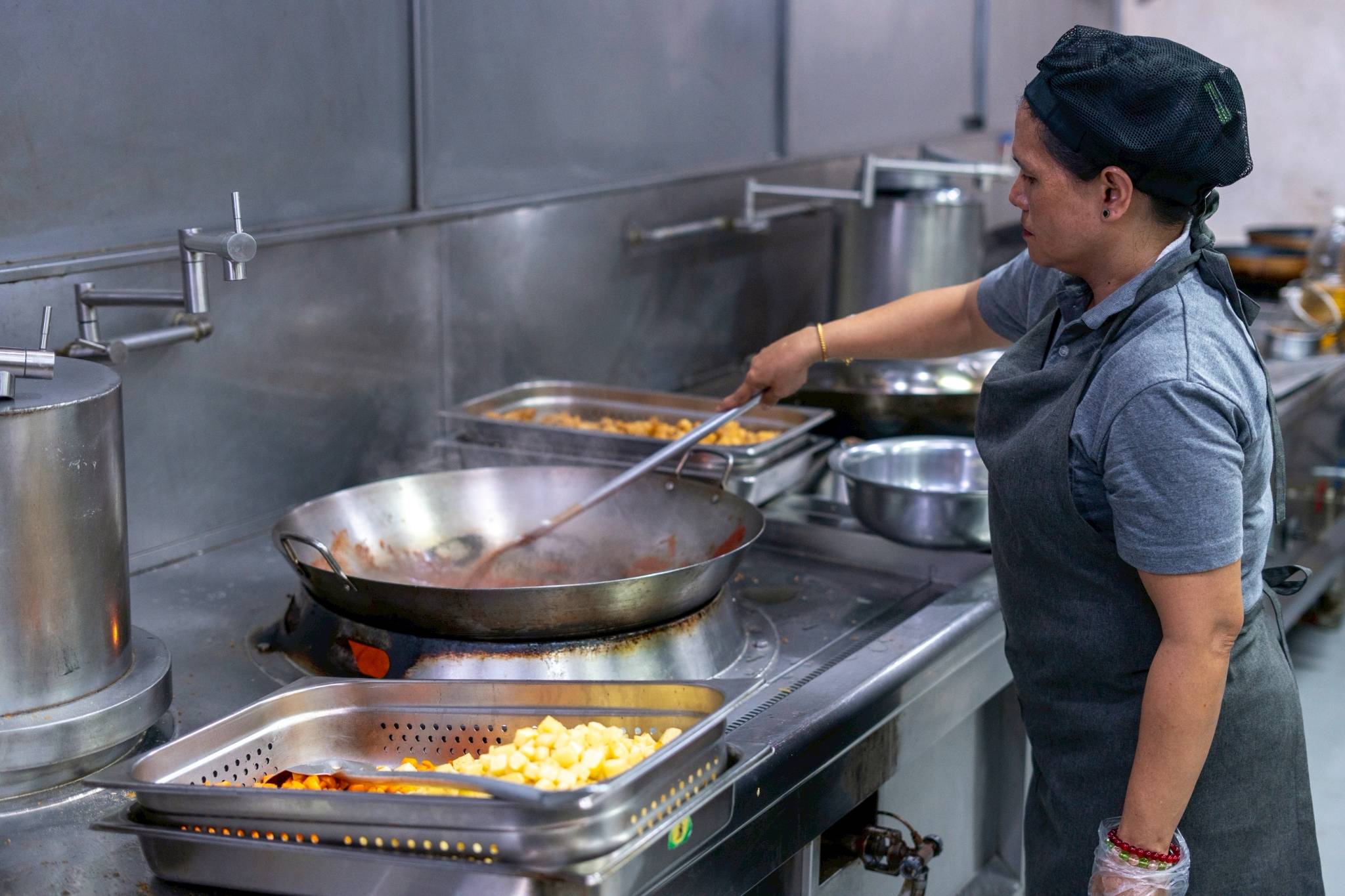 From preparation to plating, the kitchen team brought each vegetarian dish to life through teamwork and coordination.