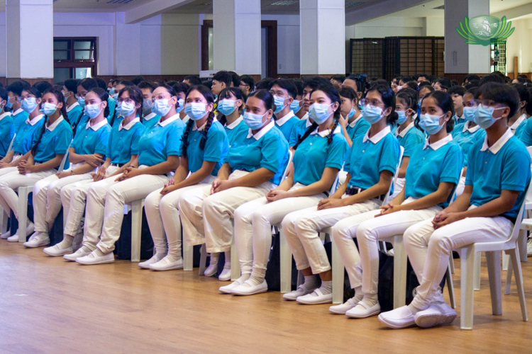 Newly awarded scholars listen attentively as they are introduced to the teachings and values of the Tzu Chi Foundation.