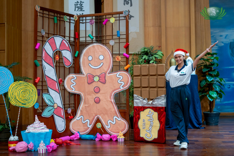 Ara Monterola proudly posed with the crafty props and set design she helped create. The props are all made from recycled materials. 