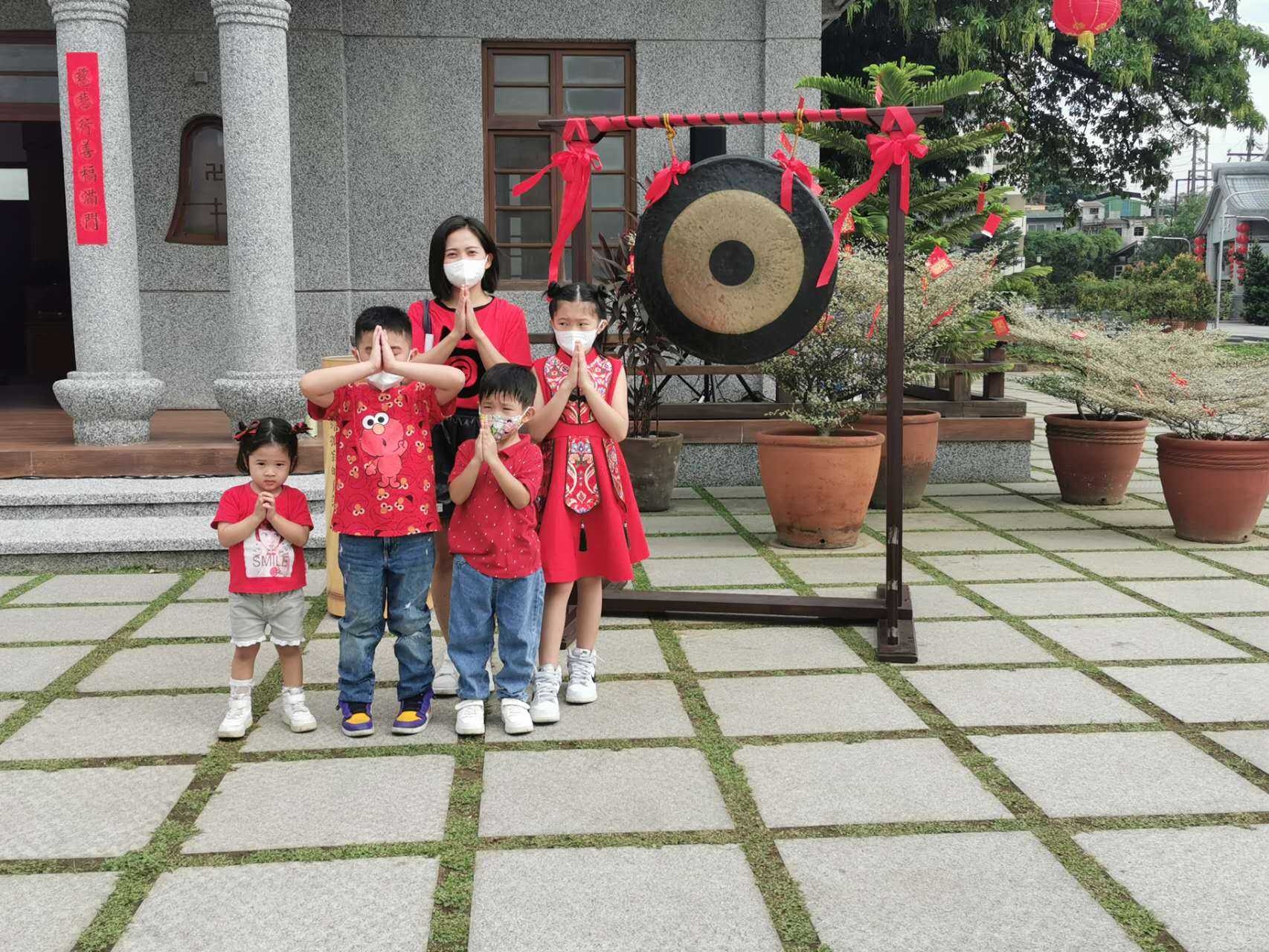 All ages were welcome to celebrate the Lunar New Year at the Buddhist Tzu Chi Campus. 