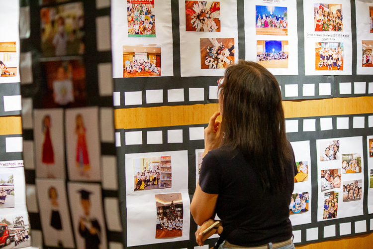 Guests were drawn to the gallery featuring photos of the preschoolers’ milestones and memories.