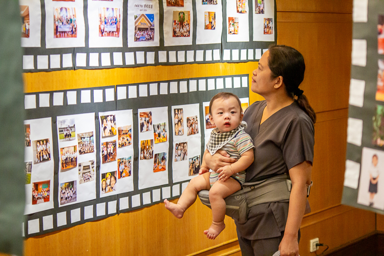 Guests were drawn to the gallery featuring photos of the preschoolers’ milestones and memories.