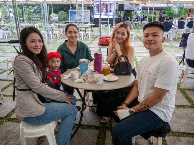 Even with the threat of a typhoon, families and friends spent their November 8 and 9 shopping and dining together at Fiesta Verde. 