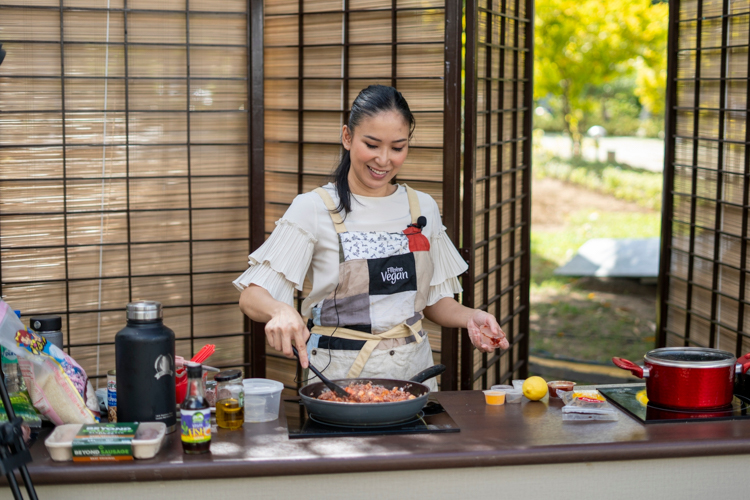 RG Enriquez-Diez, the lady behind the blog Astig Vegan, prepares a vegetarian paella using Beyond Ground Beef and Beyond Sausage, vegetarian products from Prime Pacific Foods Corporation.