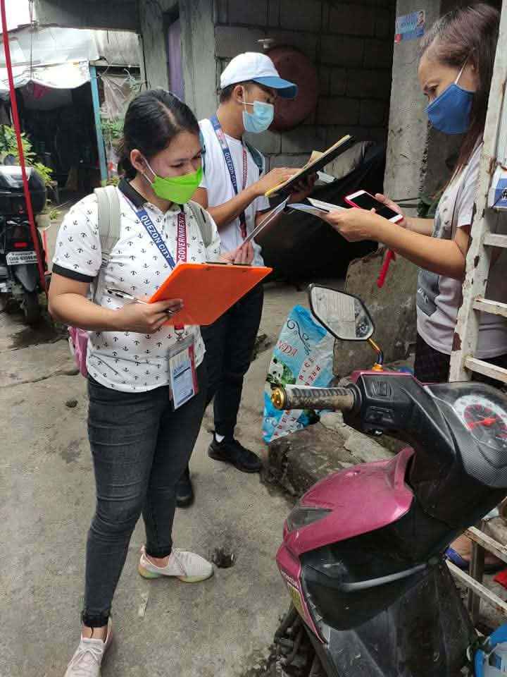During the COVID-19 pandemic, Renancie Abiera served as a frontliner, working as a DILG contact tracer to support herself.