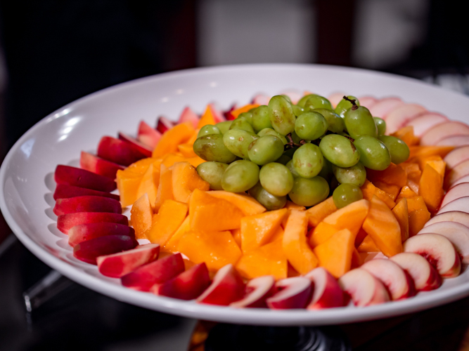 Fresh fruit platter【Photo by Daniel Lazar】