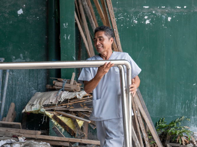 In addition to the prostheses, Jose Waldemar Rico, prosthetic technician, also brought physical therapy tools with them, to aid the recipients as they practice walking with their new prostheses.