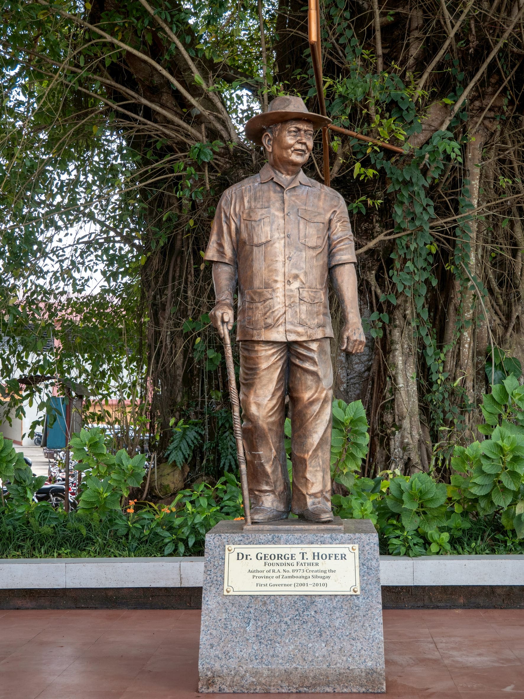 Under a balete tree by the provincial capitol stands a statue of Dr. George T. Hofer, founding father of Zamboanga Sibugay and the province’s first governor.