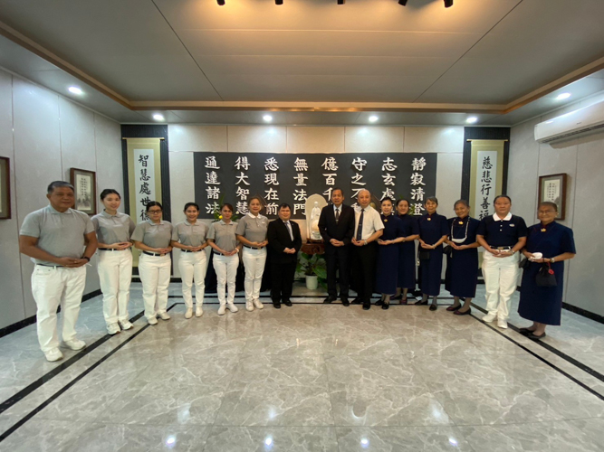 Tzu Chi Cebu volunteers are also in attendance on Tzu Chi Pampanga office inauguration. 【Photo by Matt Serrano】