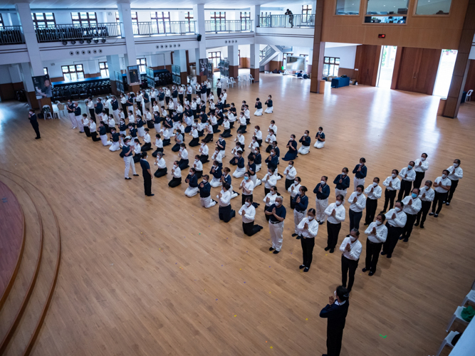 Over a hundred volunteers participated in November 20's Lotus Sutra Adaptation rehearsal.【Photo by Daniel Lazar】