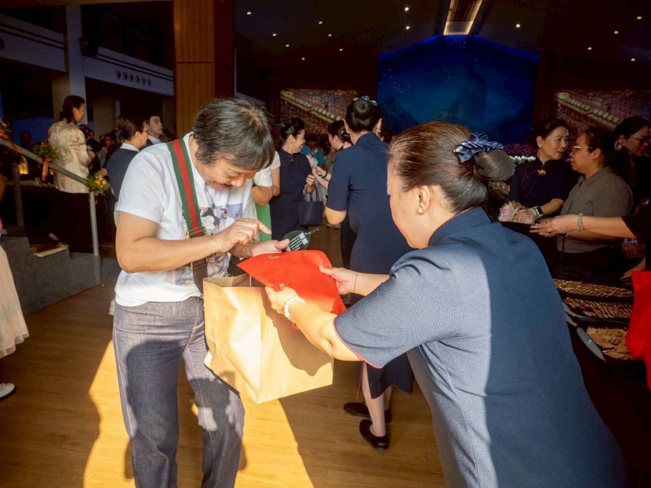 At the end of the program, guests received flowers and keychains as tokens of appreciation for their attendance. 