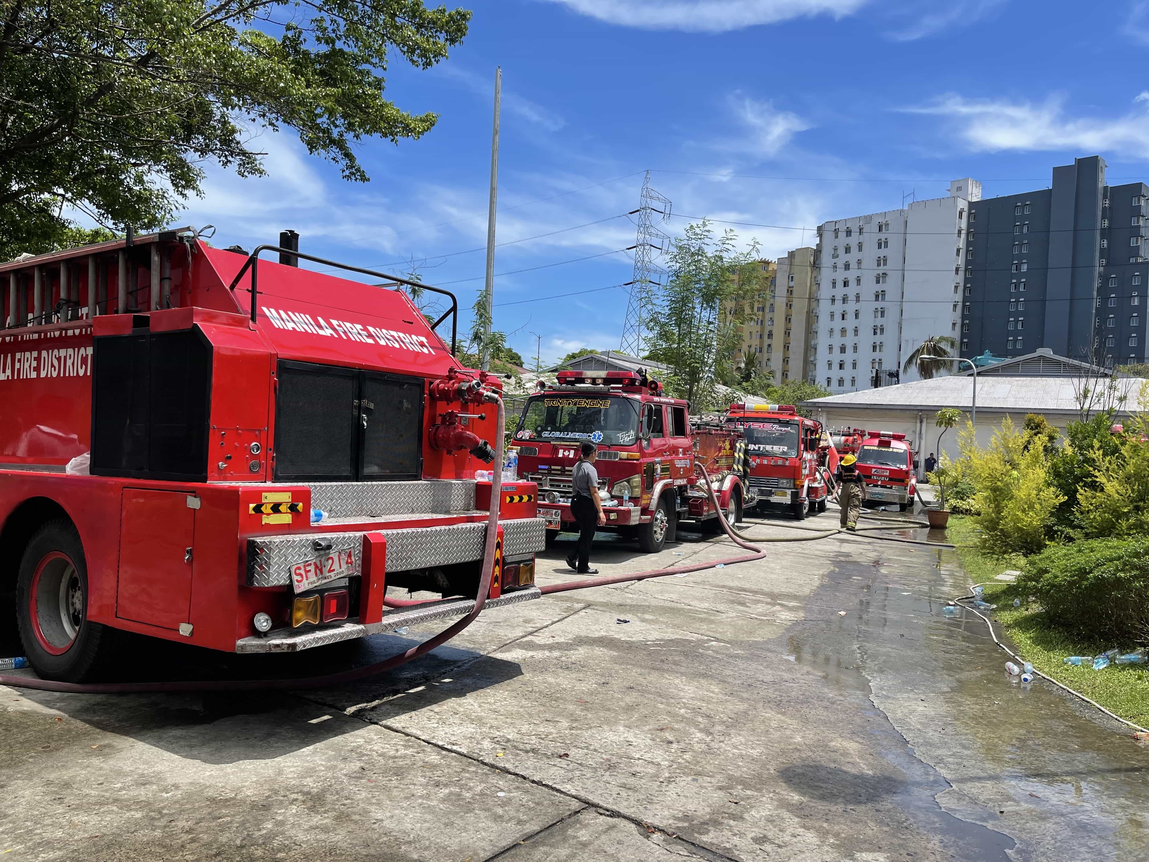Fire trucks arrive on location at the Buddhist Tzu Chi Campus 【Photo by Judy Lao】