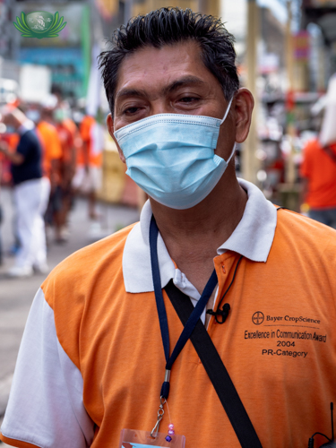 Tricycle driver Sonny Ladin gave up eating meat several years ago because it affected his gallbladder. Now he sticks to a diet of vegetables and fish. 【Photo by Daniel Lazar】