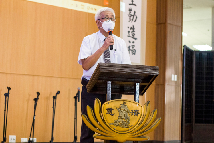 “It’s really nice to see all of you here today,” greets Tzu Chi Philippines CEO Henry Yuñez. “For more than two years already, I could hear voices online, but I could not see anyone. It’s really touching to see that there are so many people willing to come and move forward even though the pandemic has not been completely eliminated.” 【Photo by Matt Serrano】