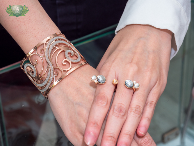 Boccadamo’s detailed cuff and pretty rings make beautiful Christmas presents. 【Photo by Daniel Lazar】