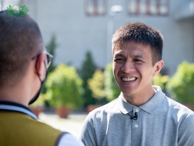 “It’s about serving people. That’s just it. It’s about serving people, loving people, helping them,” says Harvey Yap, Muslim volunteer who led Tzu Chi Zamboanga’s pandemic relief efforts. 【Photo by Daniel Lazar】