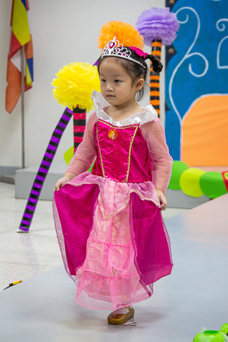 Students proudly display their whimsical book character costumes in a lively fashion show. 【Photo by Marella Saldonido】