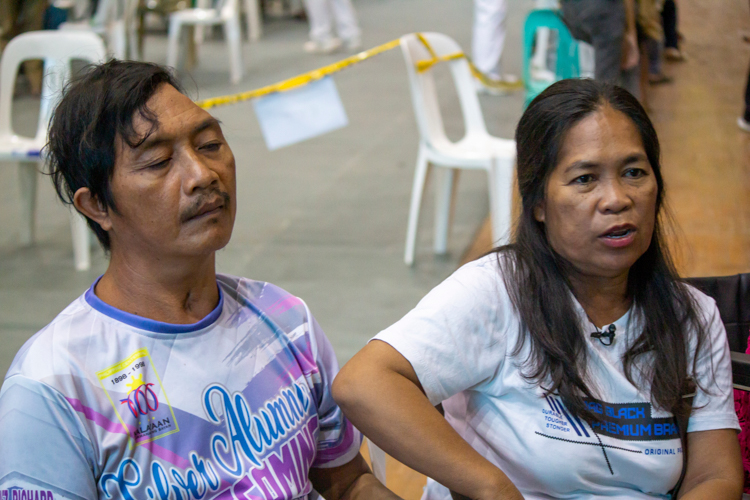 After a head-on collision resulted in traumatic brain injury, Rechard Pelaez (left) depends on his live-in partner Cecilia Perez (right) to make ends meet for them. Cecilia earns a living as a peddler of household items. 【Photo by Marella Saldonido】