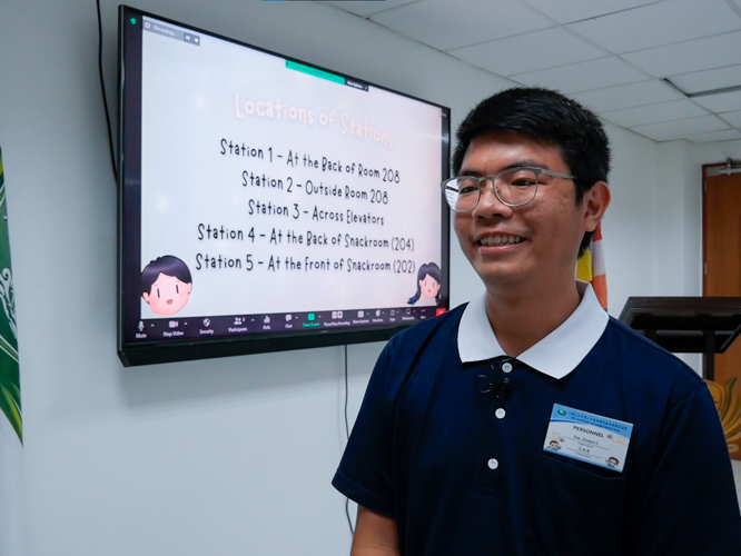 “I would tell them they are on the right path, and they should stick to this path,” says Kinlon Fan of what he would say to the latest batch of Tzu Chi Youth. “This bodhisattva path has already been paved by so many volunteers, and Master Cheng Yen has also paved the way for our spiritual and mental wellbeing.”【Photo by Harold Alzaga】