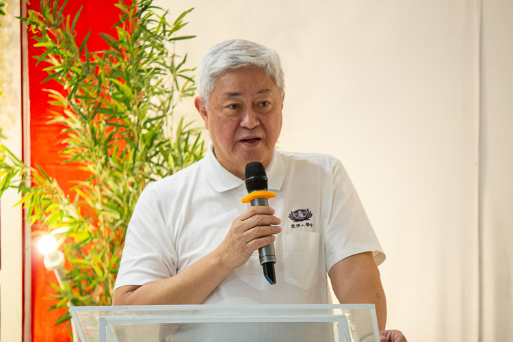 In a thanksgiving dinner following the successful medical mission, Dr. Jo Qua said he and his fellow volunteer doctors were as happy as the patients they treated “because this was our chance to help others.” He credited Provincial Government of Sultan Kudarat and the Sultan Kudarat Provincial Hospital for providing them with everything they needed. 【Photo by Marella Saldonido】