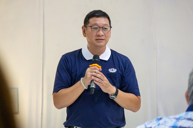 Tzu Chi Zamboanga Liaison Officer Dr. Anton Lim thanked the Sultan Kudarat Provincial Hospital for helping facilitate Tzu Chi’s 262nd medical mission. “We’ve been through a lot of hospitals but we’ve never met a host hospital as efficient and as welcoming as yours,” he said. 【Photo by Marella Saldonido】