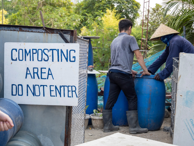 After three to four months, batches of compost are brought out to be used for new plants at BTCC. 【Photo by Matt Serrano】