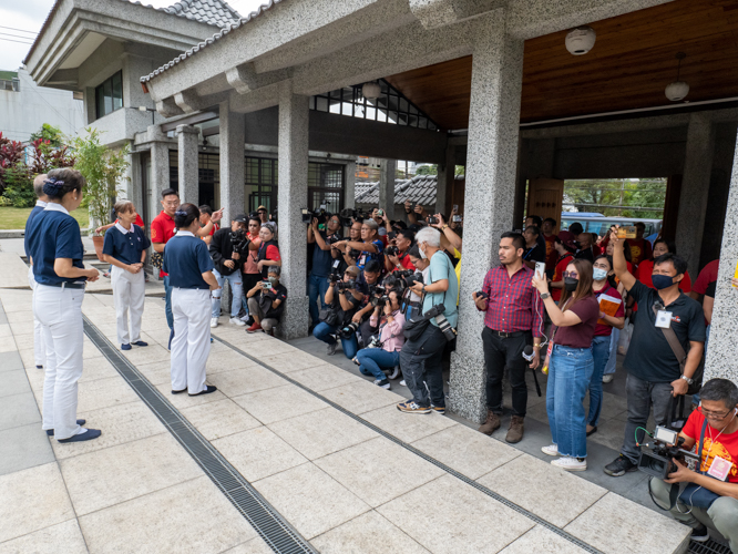 Around a hundred guests from the media, social media, and the Quezon City government visited the foundation as part of the city’s Chinese New Year celebration. 【Photo by Marella Saldonido】