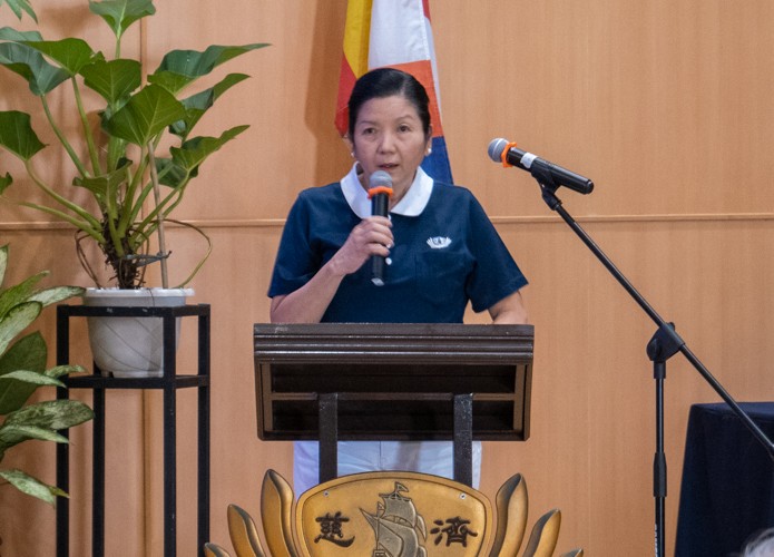 “Humanity classes teach the miracle of continuing the cycle of blessings and offer inspirational accounts of how to help others in need,” said Tzu Chi Education Committee Head Rosa So. 【Photo by Matt Serrano】