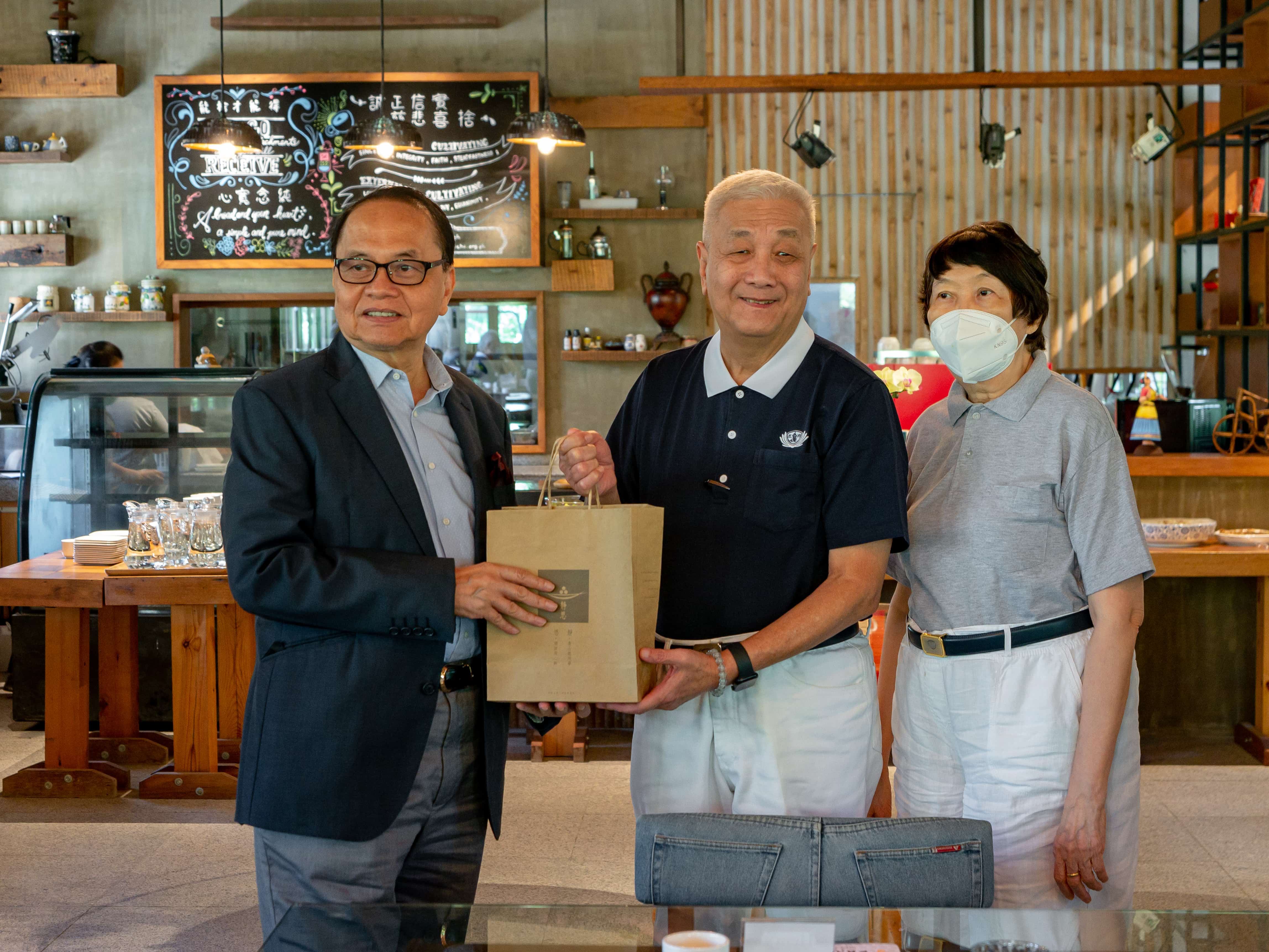 Mr, Chito Sobrepeña, Mr. Henry Yunez, and Mrs. Salustiana Ty Tan at the BTCC Coffee Shop. 【Photo by Daniel Lazar】