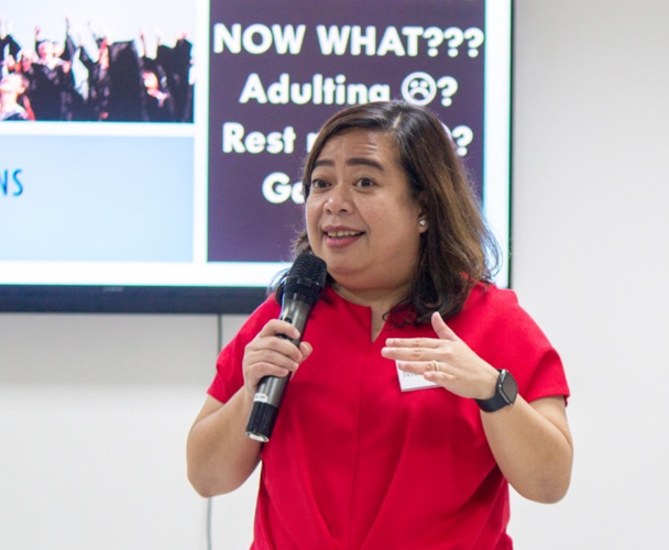 Metrobank’s Nescel Asuncion shares the highlights of her work history in the Career Talk segment of the program. 