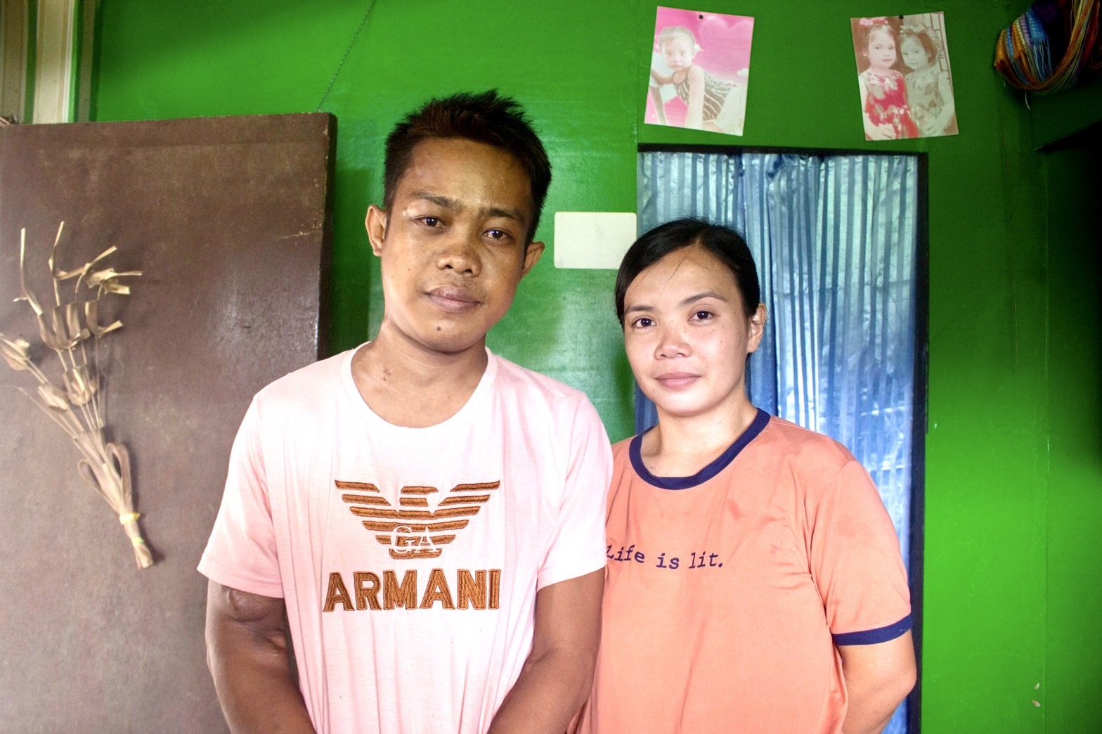 Diagnosed with stage 5 chronic kidney disease, medical beneficiary Richard Gomez (left) is grateful to his wife Win Hannah Bernabi (right) for stepping up to look after their four kids and finding resources for his thrice weekly dialysis. 【Photo by Harold Alzaga】