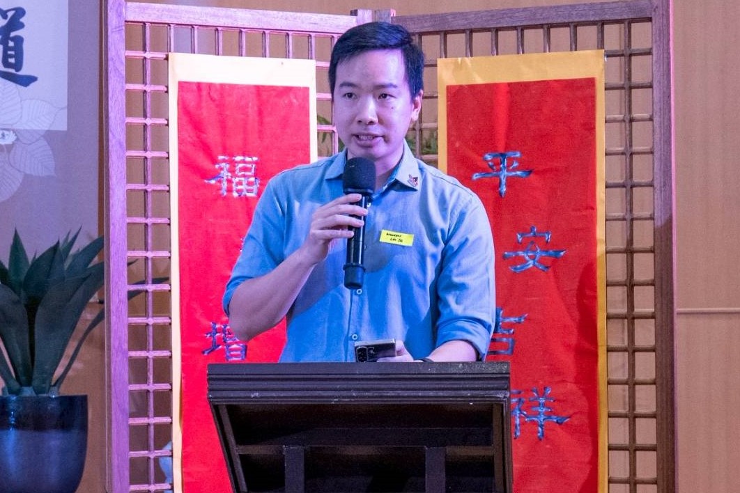 Anvil Business Club President William Lim Jr. praises Tzu Chi for tirelessly extending compassion and relief “quietly, consistently, and with utmost sincerity.” 