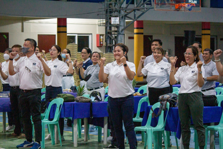 TIMA doctors and Tzu Chi volunteers participate in the group exercise. 【Photo by Marella Saldonido】