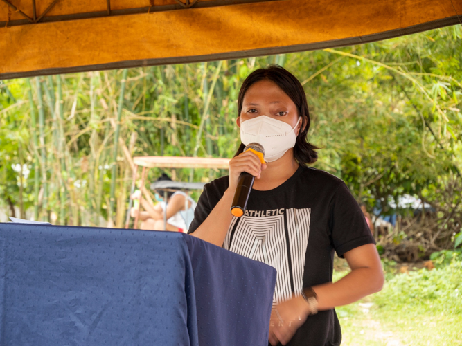 “I’m very happy and so are my companions. But I’m especially happy because we would no longer stay in a dangerous flood-prone area,” says Ferdilyn Bongon. “Thank you, Tzu Chi Foundation for your tireless support to your fellowmen.” 【Photo by Harold Alzaga】