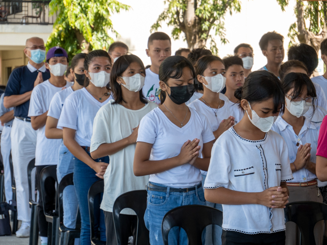 Tzu Chi Manila volunteers join Tzu Chi Cebu’s humanities class on September 17 in Our Lady of Consolation Parish-Recoletos in Talisay City, Cebu. 【Photo by Jeaneal Dando】