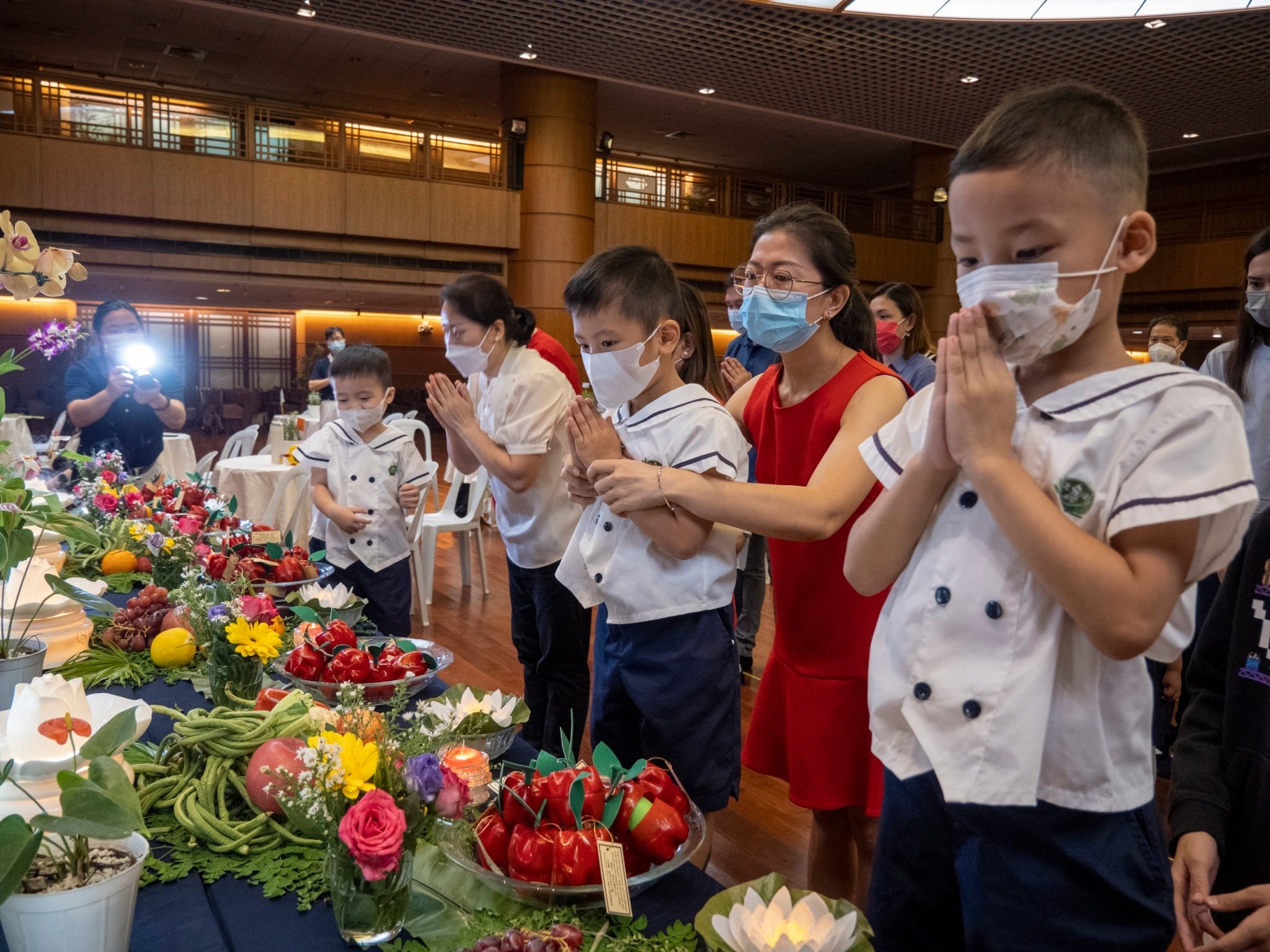 Tzu Chi Great Love Preschool Philippines holds its very first 3-in-1 celebration of Buddha Day, Mother’s Day, and Tzu Chi Day on May 12, 2023 at the Jing Si Hall in Agno, Quezon City. 【Photo by Matt Serrano】