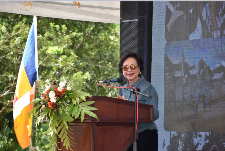 Palo City Mayor Remedios Petilla praises Tzu Chi Foundation’s humanitarian work in the city.